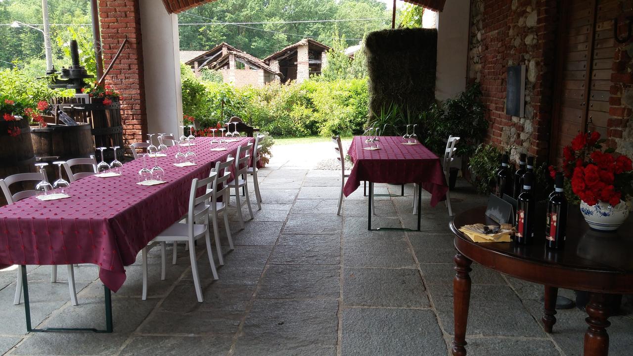 Relais Profumo Di Vino Panzió Borgomanero Kültér fotó
