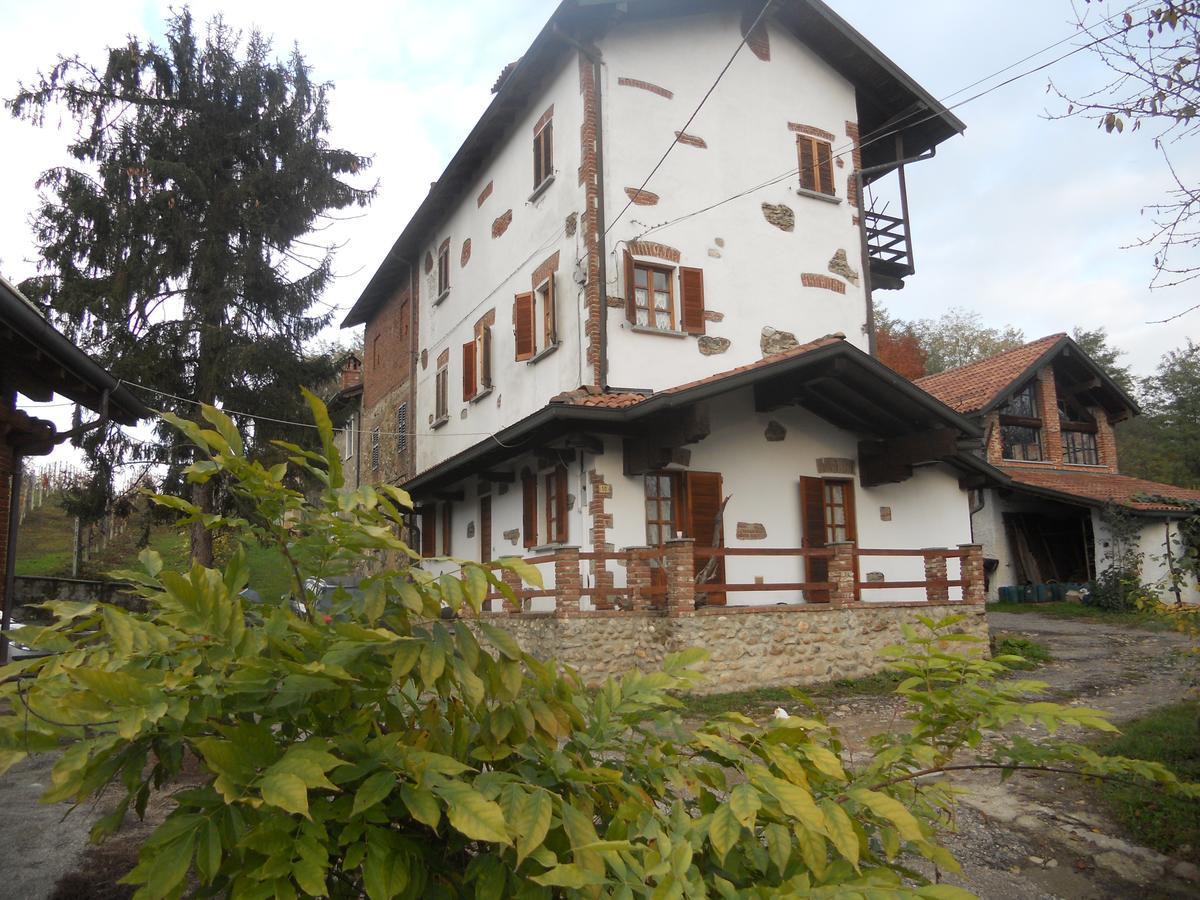 Relais Profumo Di Vino Panzió Borgomanero Kültér fotó