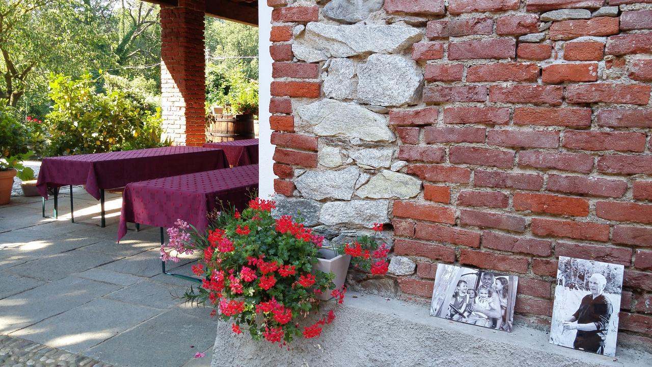 Relais Profumo Di Vino Panzió Borgomanero Kültér fotó