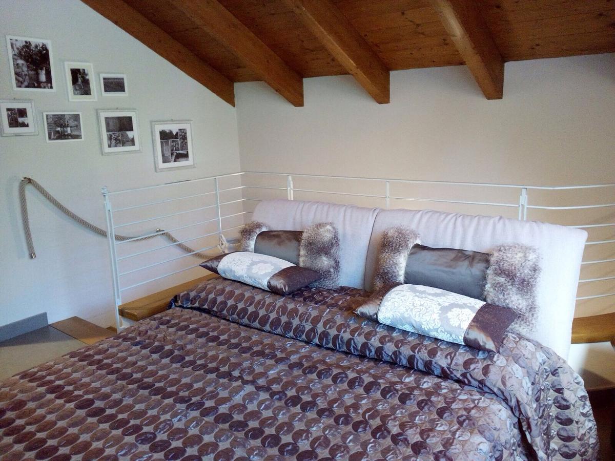 Relais Profumo Di Vino Panzió Borgomanero Kültér fotó