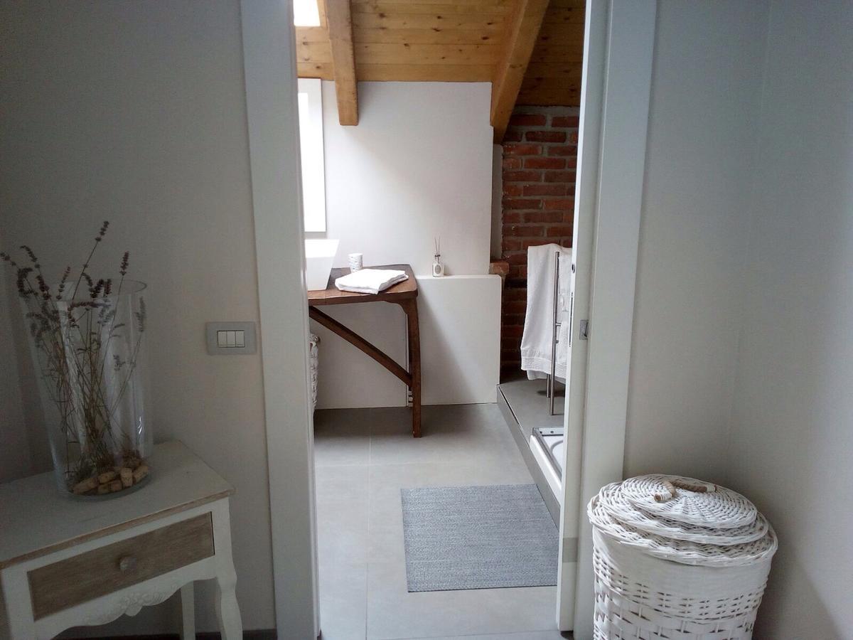 Relais Profumo Di Vino Panzió Borgomanero Kültér fotó